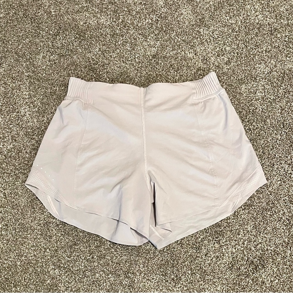 Lululemon Hotty Hot HR Short 4” SE CHROME 8